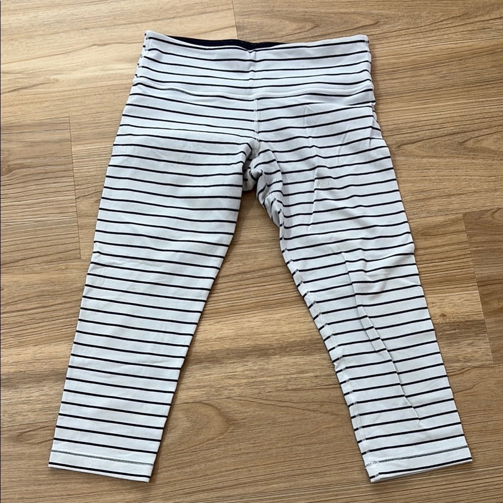 Lululemon wunder under quiet stripped RARE
